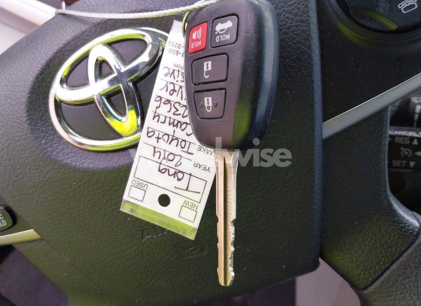 Photo 11 of 2014 Toyota Camry LE (VIN 4T4BF1FK8ER424078)