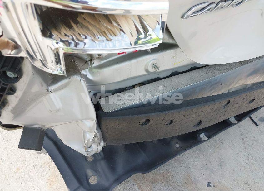 Photo 6 of 2014 Toyota Camry LE (VIN 4T4BF1FK8ER424078)