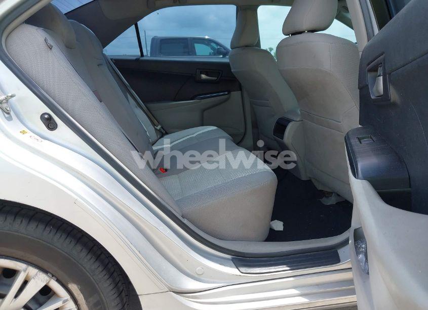 Photo 8 of 2014 Toyota Camry LE (VIN 4T4BF1FK8ER424078)