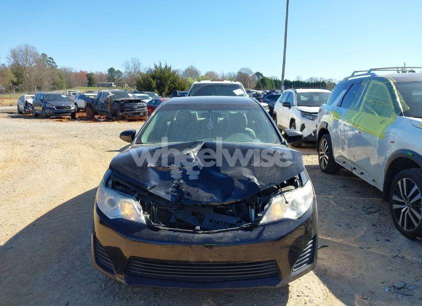 Photo 12 of 2014 Toyota Camry LE (VIN 4T4BF1FK8ER444573)