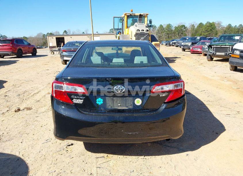 Photo 16 of 2014 Toyota Camry LE (VIN 4T4BF1FK8ER444573)