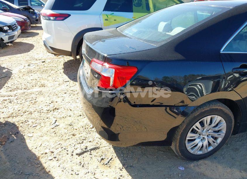 Photo 6 of 2014 Toyota Camry LE (VIN 4T4BF1FK8ER444573)