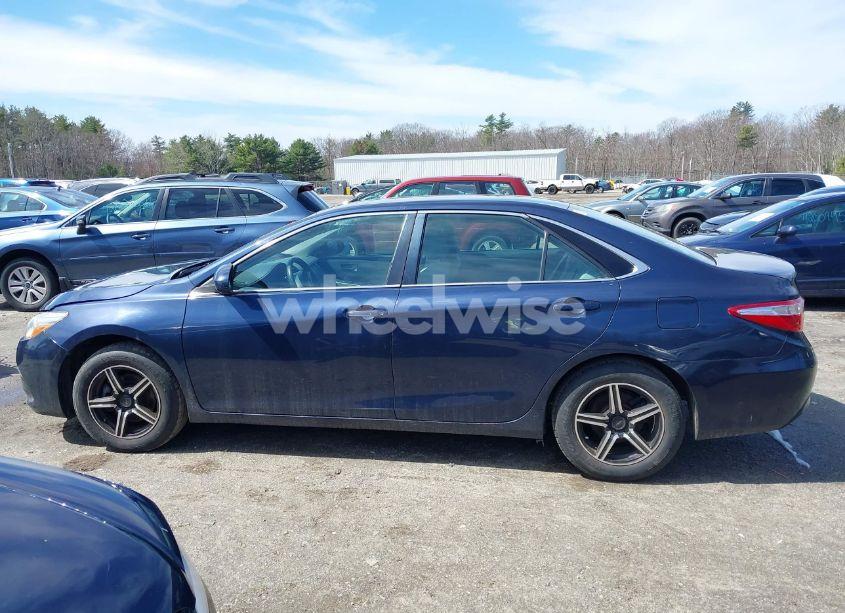 Photo 14 of 2015 Toyota Camry LE (VIN 4T4BF1FK8FR452383)