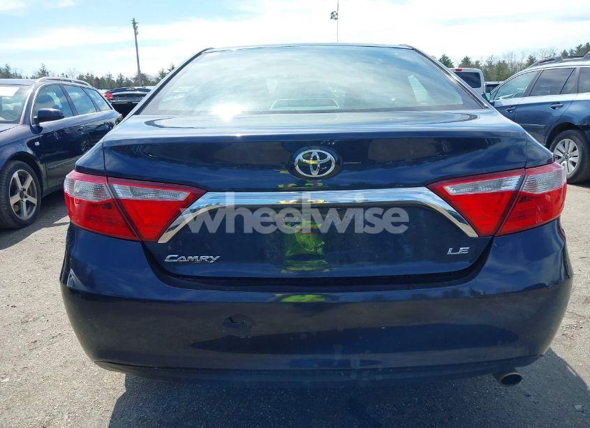 Photo 16 of 2015 Toyota Camry LE (VIN 4T4BF1FK8FR452383)