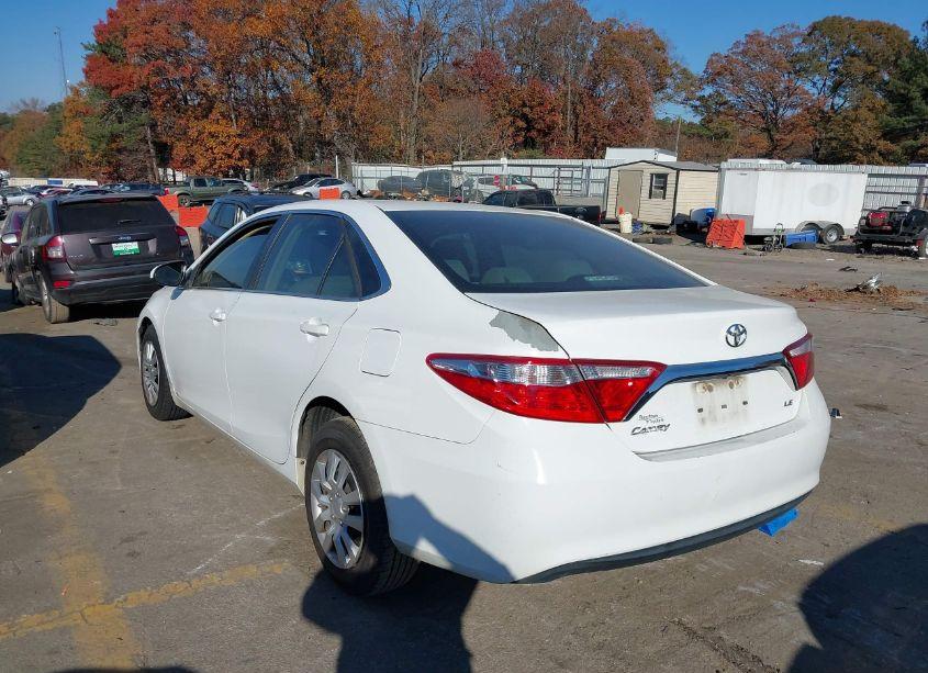 Photo 3 of 2015 Toyota Camry LE (VIN 4T4BF1FK8FR496027)