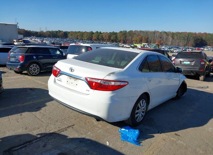 Photo 4 of 2015 Toyota Camry LE (VIN 4T4BF1FK8FR496027)