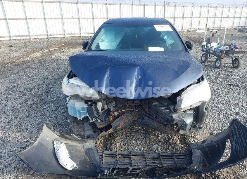 Photo 13 of 2015 Toyota Camry LE (VIN 4T4BF1FK8FR503512)