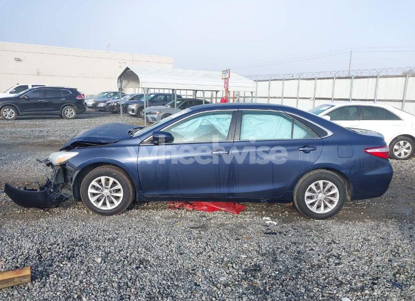 Photo 15 of 2015 Toyota Camry LE (VIN 4T4BF1FK8FR503512)