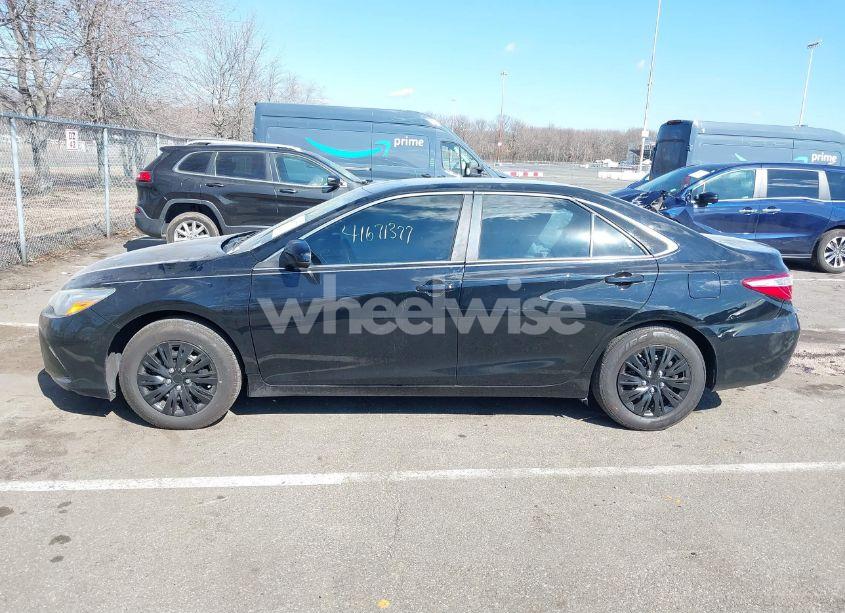 Photo 14 of 2015 Toyota Camry LE (VIN 4T4BF1FK8FR515255)