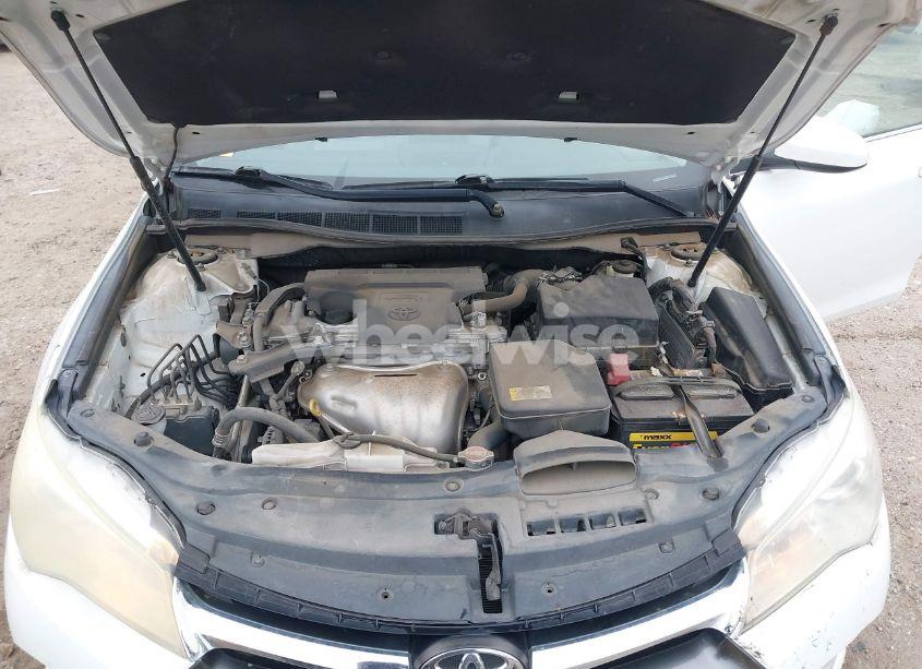 Photo 10 of 2016 Toyota Camry LE (VIN 4T4BF1FK8GR536124)