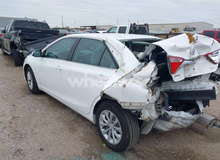 Photo 3 of 2016 Toyota Camry LE (VIN 4T4BF1FK8GR536124)