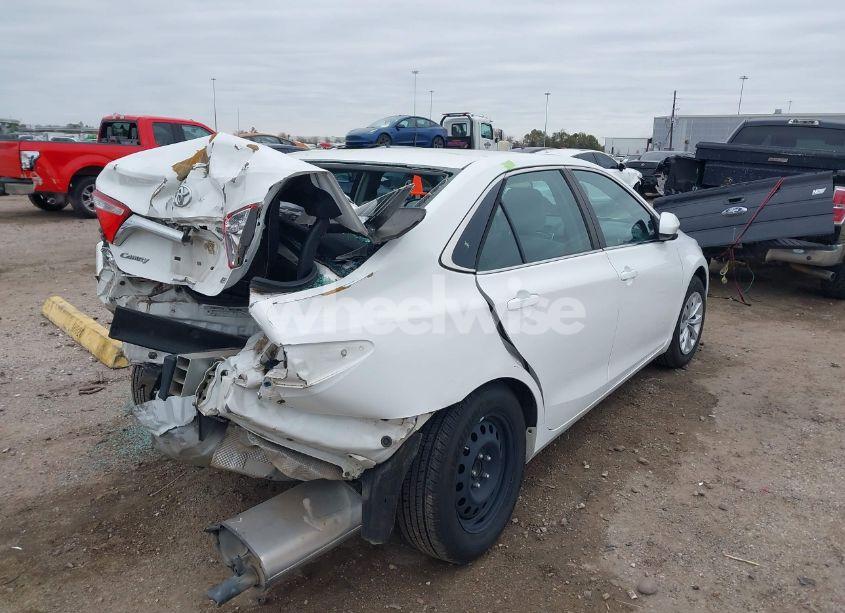 Photo 4 of 2016 Toyota Camry LE (VIN 4T4BF1FK8GR536124)