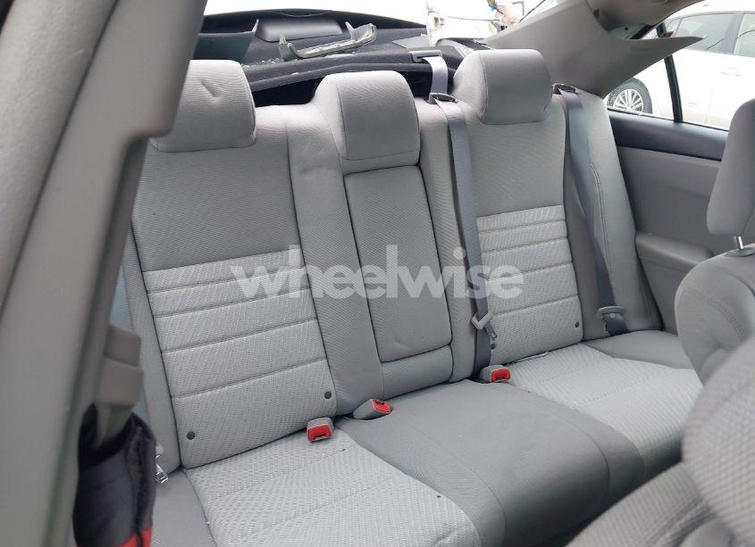 Photo 8 of 2016 Toyota Camry LE (VIN 4T4BF1FK8GR536124)