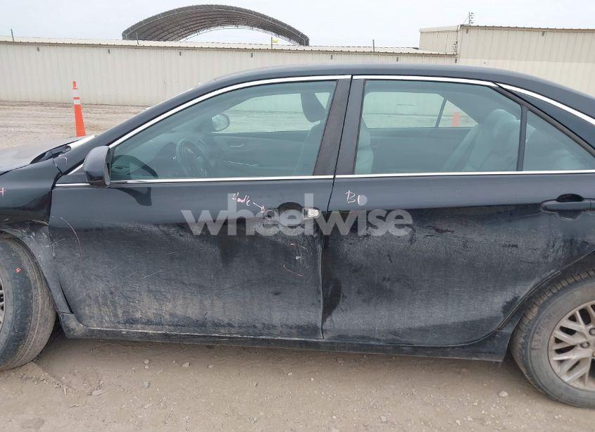 Photo 14 of 2016 Toyota Camry LE (VIN 4T4BF1FK8GR536768)