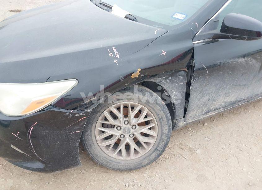 Photo 6 of 2016 Toyota Camry LE (VIN 4T4BF1FK8GR536768)