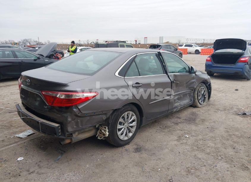 Photo 4 of 2016 Toyota Camry LE (VIN 4T4BF1FK8GR540576)