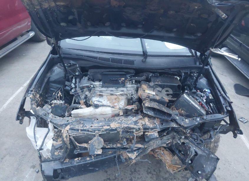 Photo 10 of 2016 Toyota Camry XLE (VIN 4T4BF1FK8GR545468)