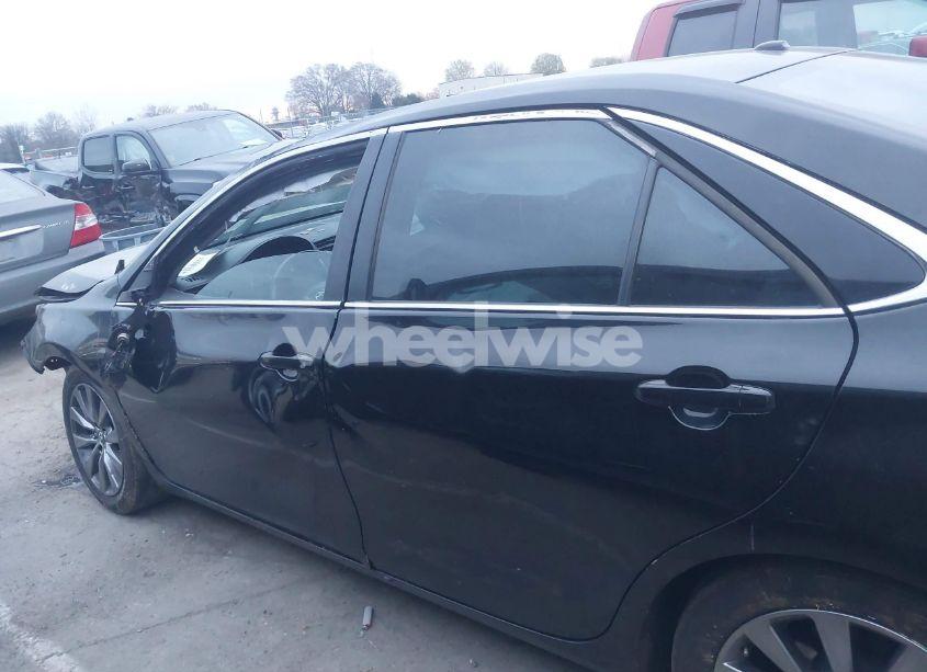 Photo 14 of 2016 Toyota Camry XLE (VIN 4T4BF1FK8GR545468)