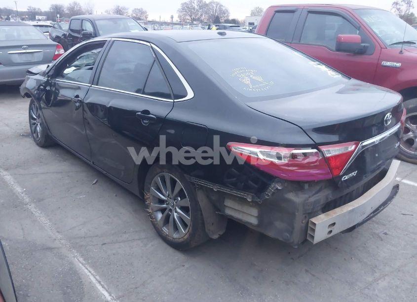 Photo 3 of 2016 Toyota Camry XLE (VIN 4T4BF1FK8GR545468)