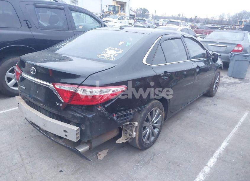 Photo 4 of 2016 Toyota Camry XLE (VIN 4T4BF1FK8GR545468)