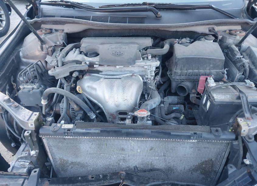 Photo 10 of 2016 Toyota Camry LE (VIN 4T4BF1FK8GR550704)