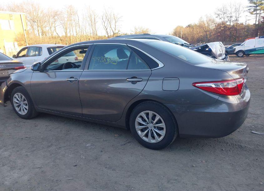 Photo 15 of 2016 Toyota Camry LE (VIN 4T4BF1FK8GR550704)