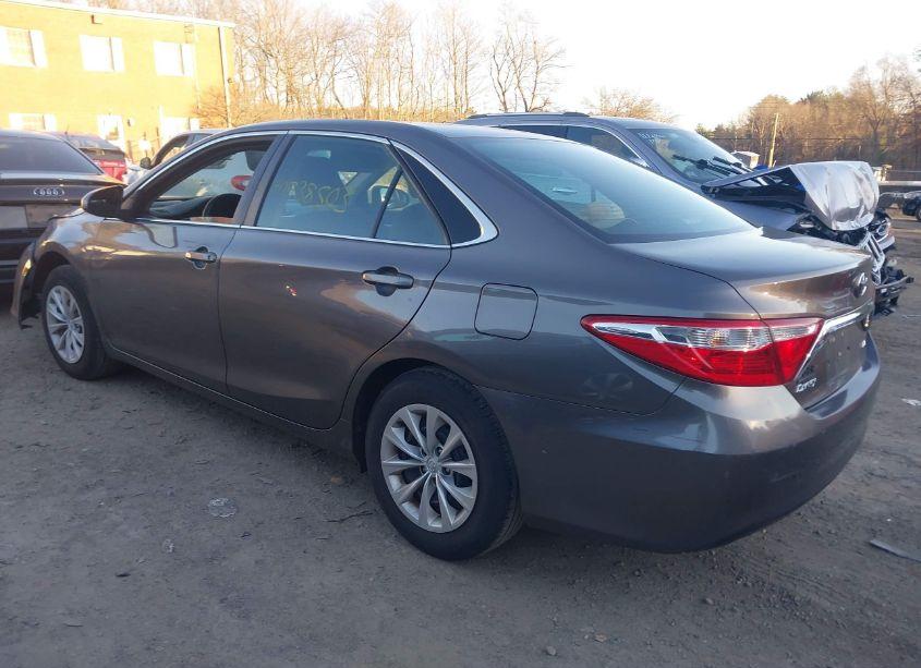 Photo 3 of 2016 Toyota Camry LE (VIN 4T4BF1FK8GR550704)