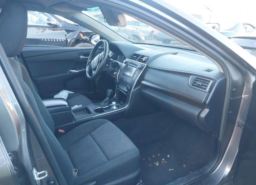 Photo 5 of 2016 Toyota Camry LE (VIN 4T4BF1FK8GR550704)