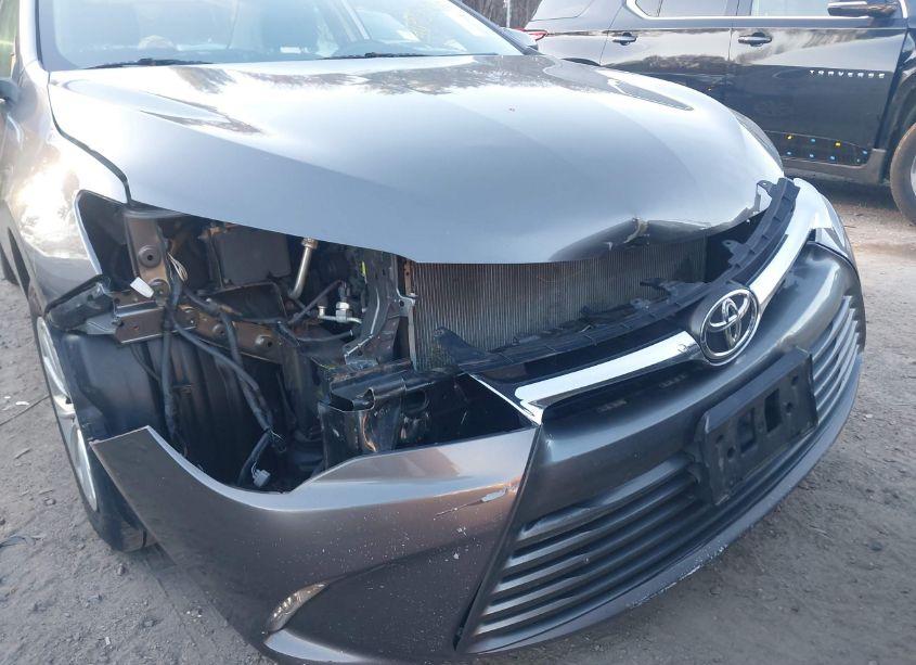 Photo 6 of 2016 Toyota Camry LE (VIN 4T4BF1FK8GR550704)