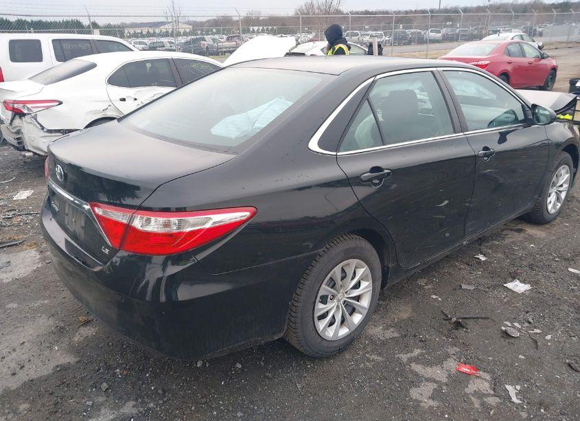 Photo 4 of 2016 Toyota Camry LE (VIN 4T4BF1FK8GR555871)