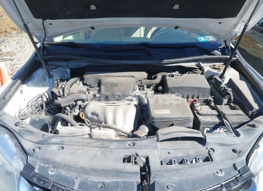 Photo 10 of 2016 Toyota Camry LE (VIN 4T4BF1FK8GR560472)