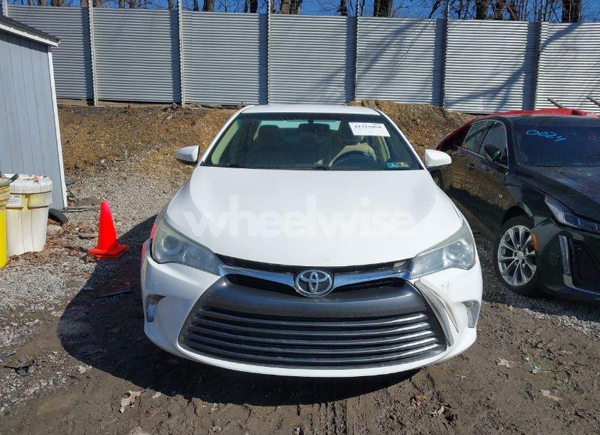 Photo 13 of 2016 Toyota Camry LE (VIN 4T4BF1FK8GR560472)