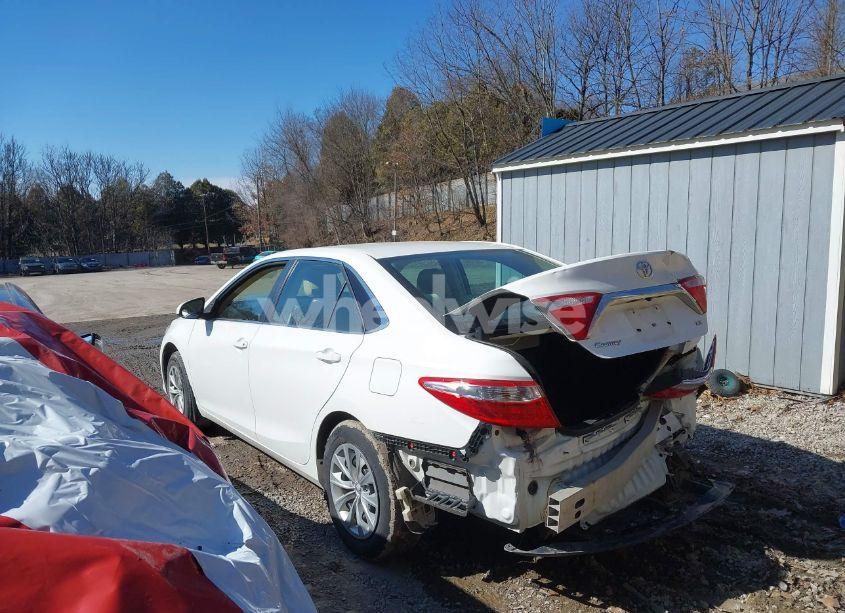 Photo 3 of 2016 Toyota Camry LE (VIN 4T4BF1FK8GR560472)