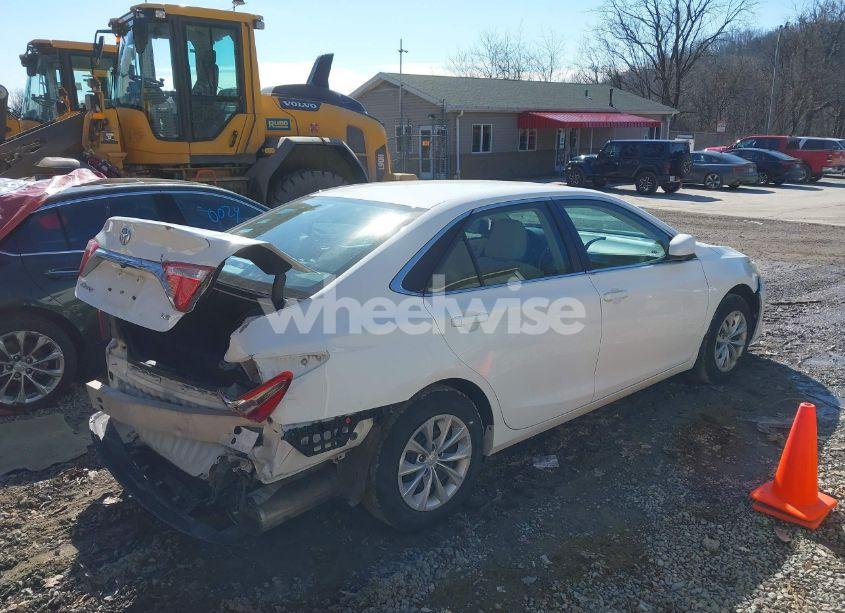 Photo 4 of 2016 Toyota Camry LE (VIN 4T4BF1FK8GR560472)