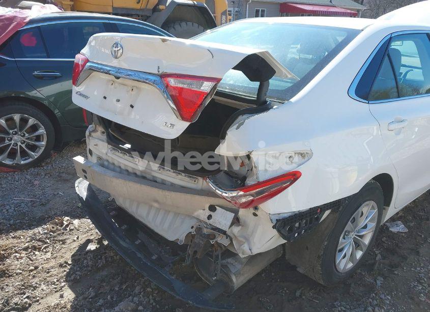 Photo 6 of 2016 Toyota Camry LE (VIN 4T4BF1FK8GR560472)