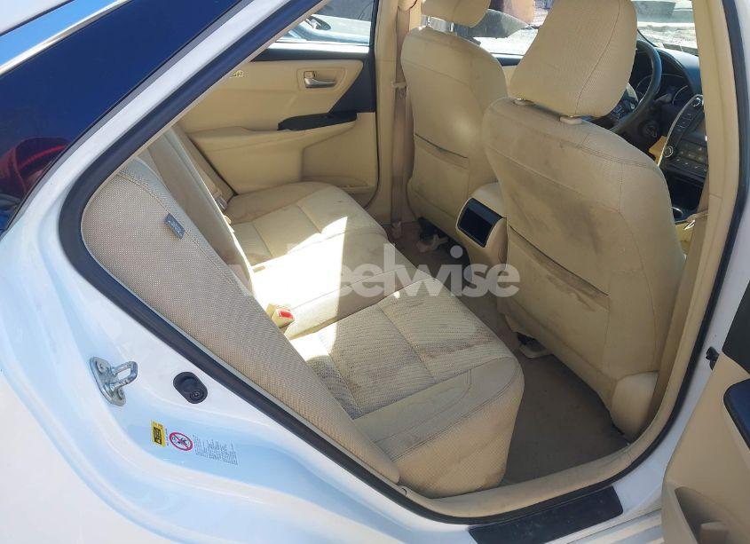 Photo 8 of 2016 Toyota Camry LE (VIN 4T4BF1FK8GR560472)