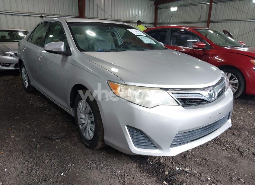 2012 Toyota Camry LE (VIN 4T4BF1FK9CR170541) main photo