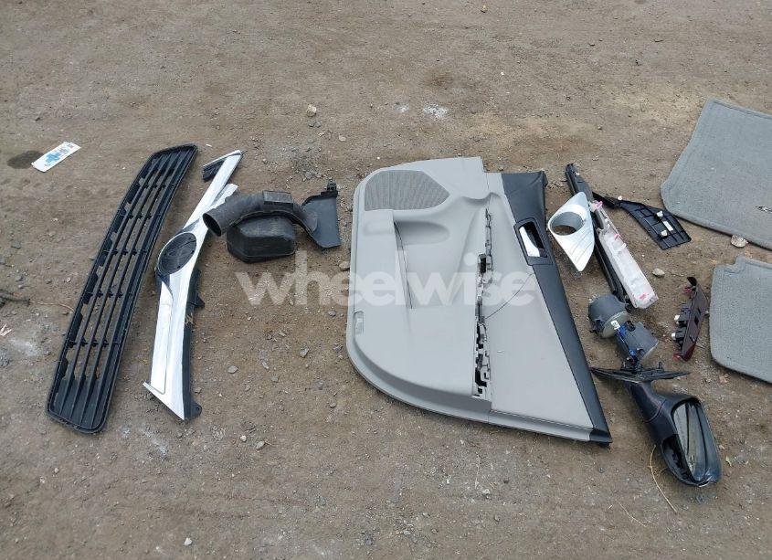 Photo 12 of 2012 Toyota Camry L/LE/SE/SE LIMITED EDITION/XLE (VIN 4T4BF1FK9CR246114)