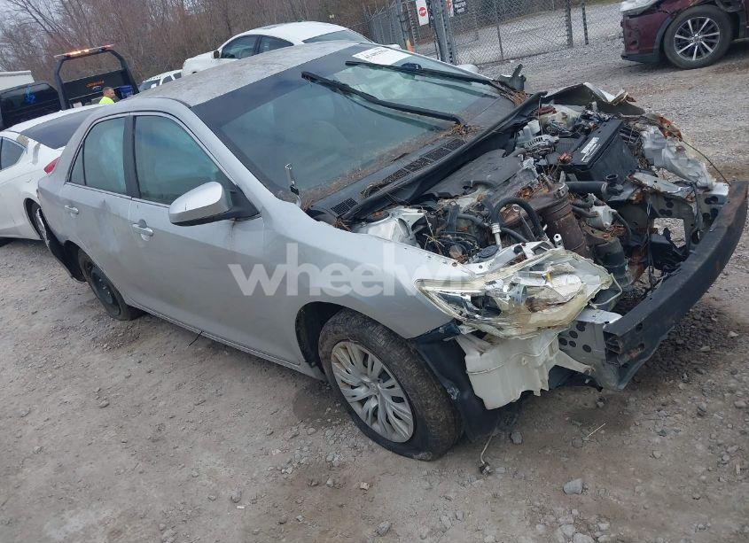 2012 Toyota Camry LE (VIN 4T4BF1FK9CR251040) main photo