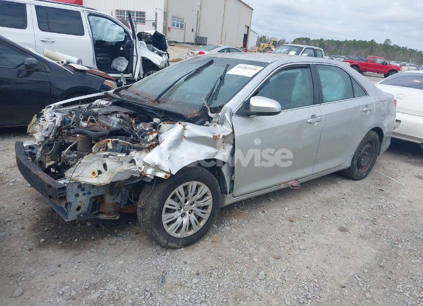 Photo 2 of 2012 Toyota Camry LE (VIN 4T4BF1FK9CR251040)