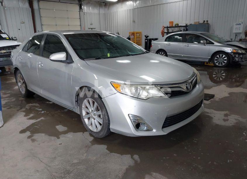 2012 Toyota Camry XLE (VIN 4T4BF1FK9CR251376) main photo