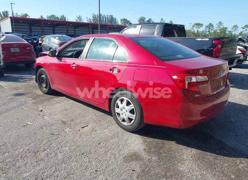 Photo 3 of 2013 Toyota Camry L (VIN 4T4BF1FK9DR278675)