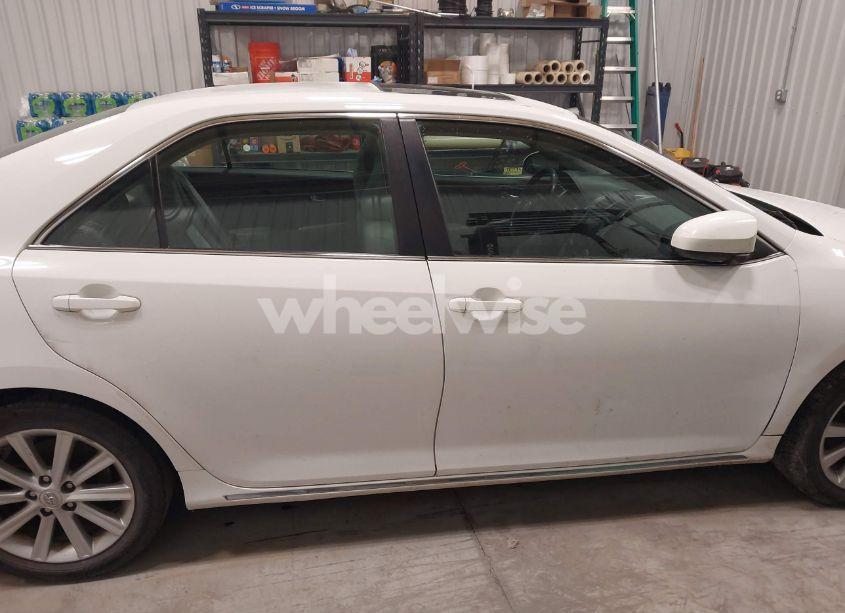 Photo 13 of 2013 Toyota Camry XLE (VIN 4T4BF1FK9DR282970)