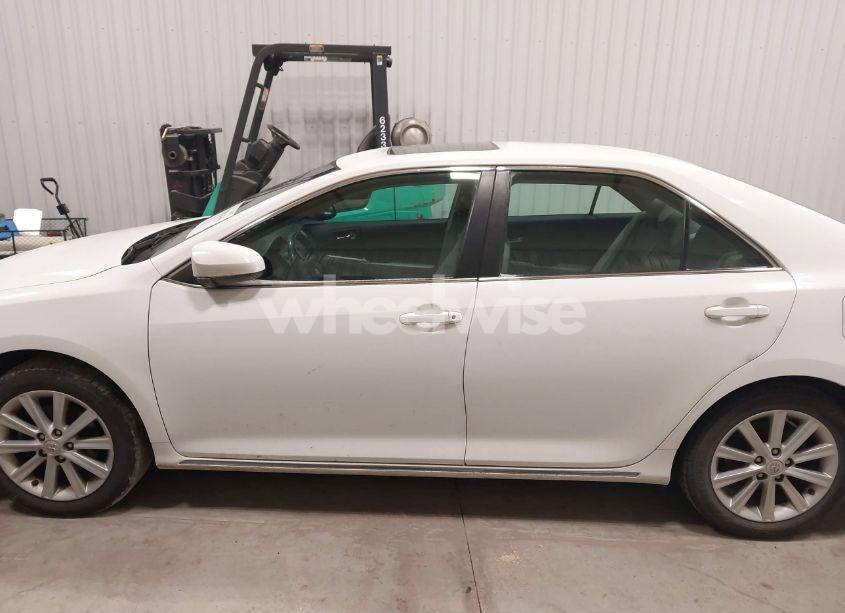 Photo 14 of 2013 Toyota Camry XLE (VIN 4T4BF1FK9DR282970)