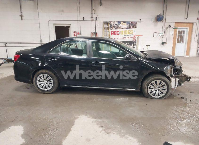 Photo 14 of 2013 Toyota Camry LE (VIN 4T4BF1FK9DR294584)