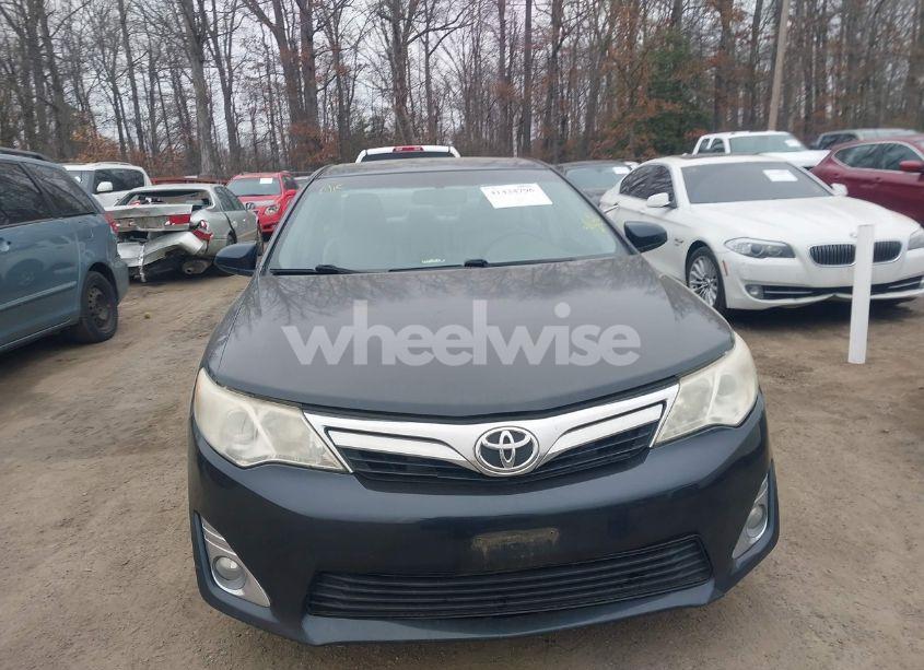 Photo 12 of 2013 Toyota Camry XLE (VIN 4T4BF1FK9DR305079)