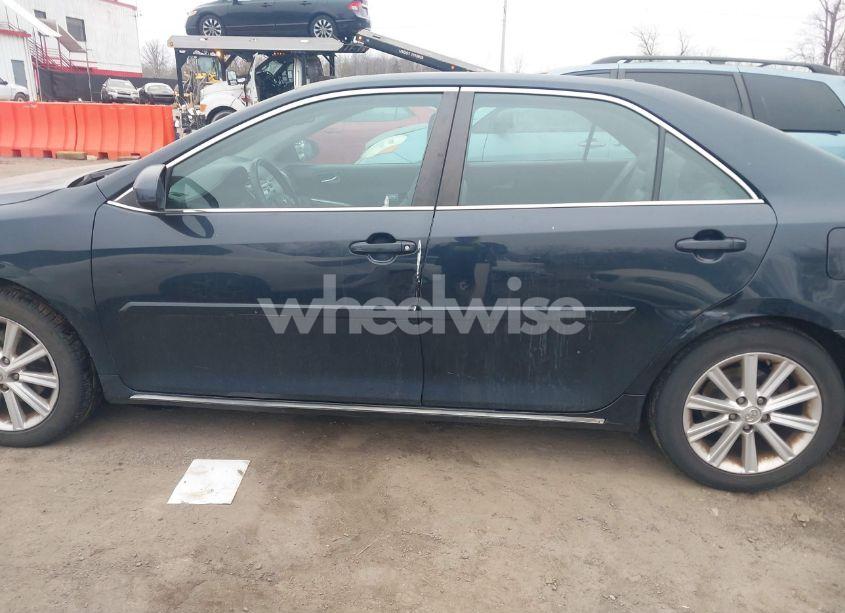 Photo 14 of 2013 Toyota Camry XLE (VIN 4T4BF1FK9DR305079)