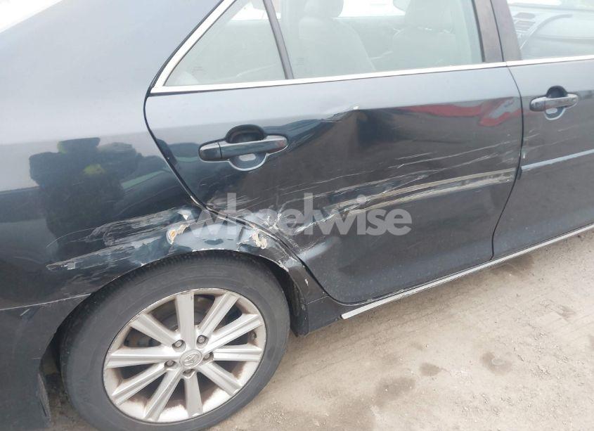 Photo 6 of 2013 Toyota Camry XLE (VIN 4T4BF1FK9DR305079)