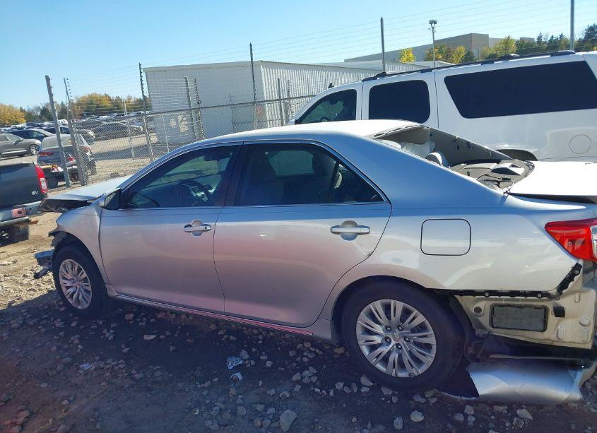 Photo 15 of 2013 Toyota Camry LE (VIN 4T4BF1FK9DR306331)