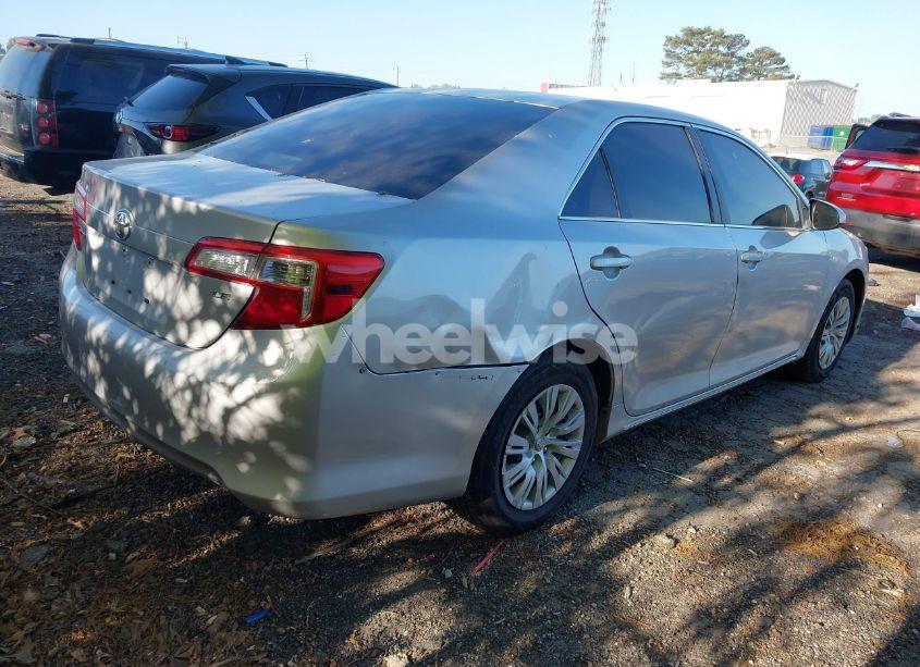 Photo 4 of 2013 Toyota Camry LE (VIN 4T4BF1FK9DR317734)